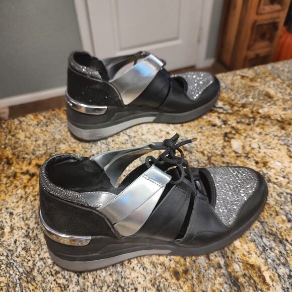Michael Kors Black Silver Platform Sneakers Size 6M ID HJ18A - Picture 5 of 14